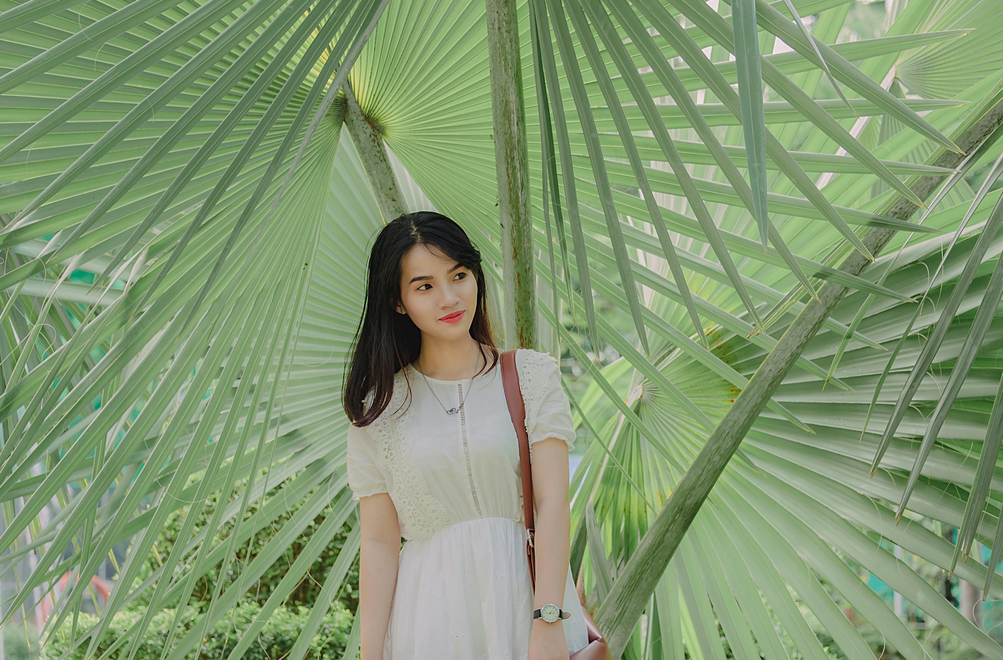 最新女气质短发发型图片，展现时尚魅力与个性风采