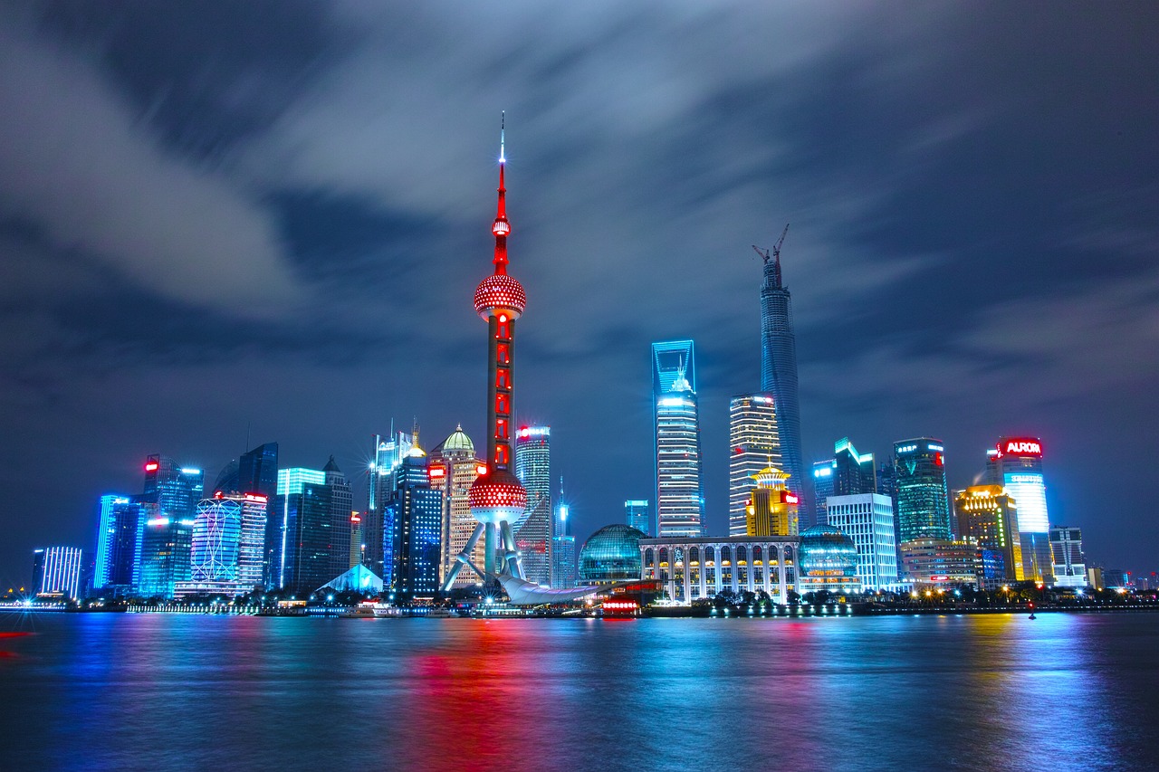 上海国产航母进展顺利，最新消息揭示未来可期